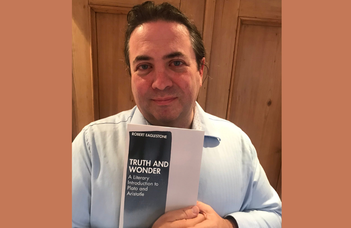 Robert Eaglestone, a University of London professzora tart előadást és szemináriumot az ELTE BTK-n.