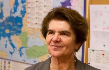 Prof. dr. Meilutė Ramonienė tart előadásokat a BTK-n.