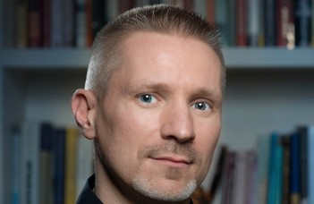 Holch Gábor interkulturális vezetési tanácsadó előadása a "Feltámadt sárkány" című sorozatban.