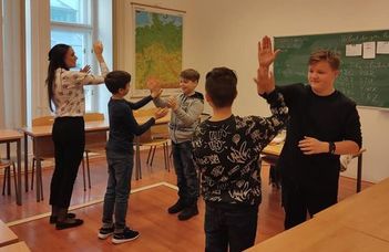 Ilyen az első magyarországi délutáni iskola ukrán menekült gyerekeknek (Telex.hu)
