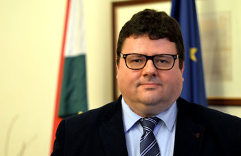 A gyermekvállalás nem a függetlenség feladásával jár (vasarnap.hu/)