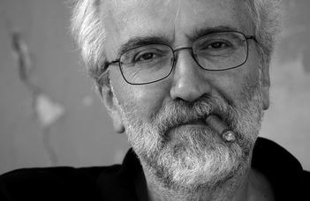 Bacsó Béla előadásával indul újra a Gólyavári Esték programsorozat.