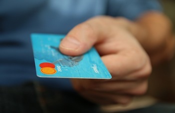 Csernok Miklós: Mindennapos pénztermékek