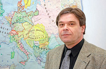 Háromszintű választásokat tartottak vasárnap Szerbiában (InfoRádió)