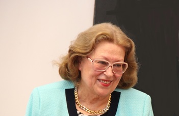 Klaudy Kinga professzor emeritus a Miskolci Egyetem díszdoktora lett