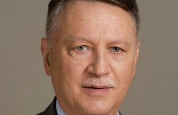 „Baszjad izüt”-vita: túl sok a hipotézis (Mandiner.hu)