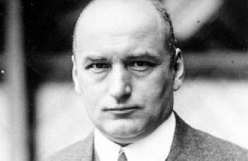 Dr. Hermann-Josef Scheidgen (Bonni Egyetemi) előadása Erich Klausenerről.